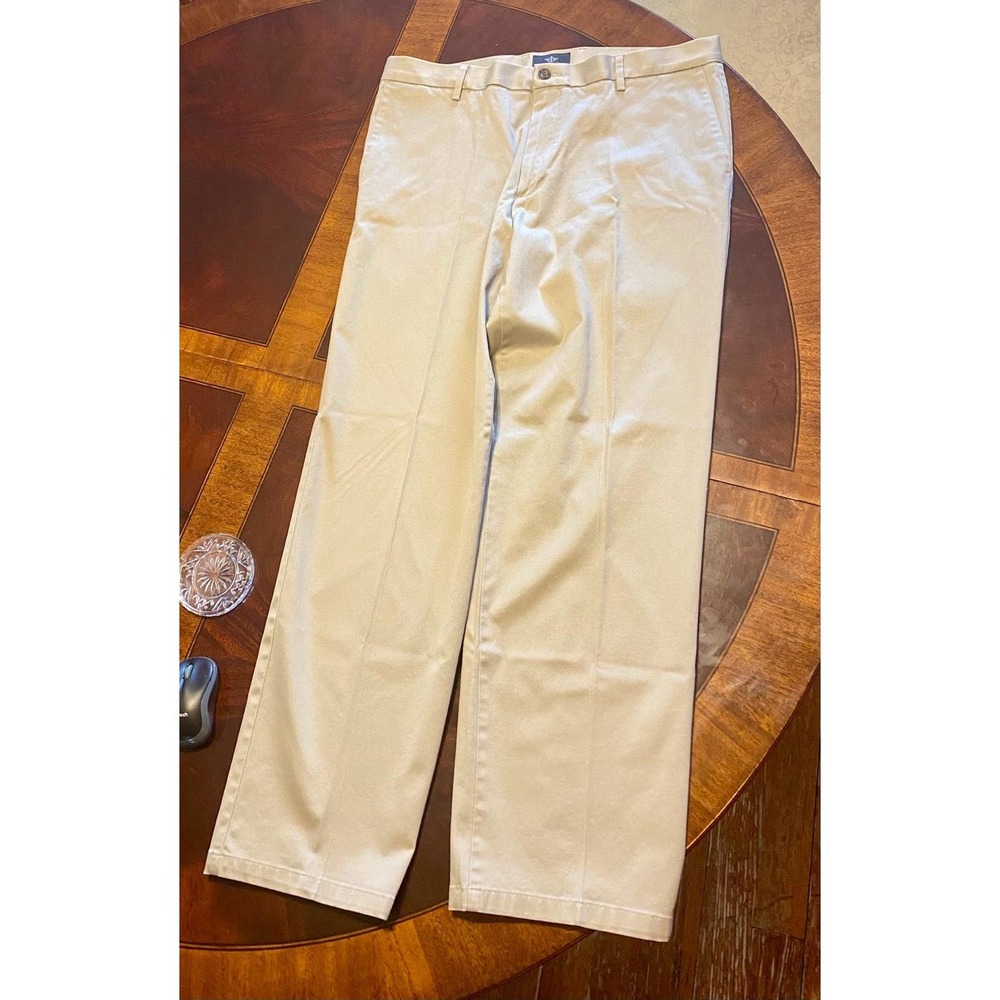 DOCKERS STRAIGHT FIT Men's Sz 38 X 32 POLYESTER Khakis Chinos PANTS EUC.